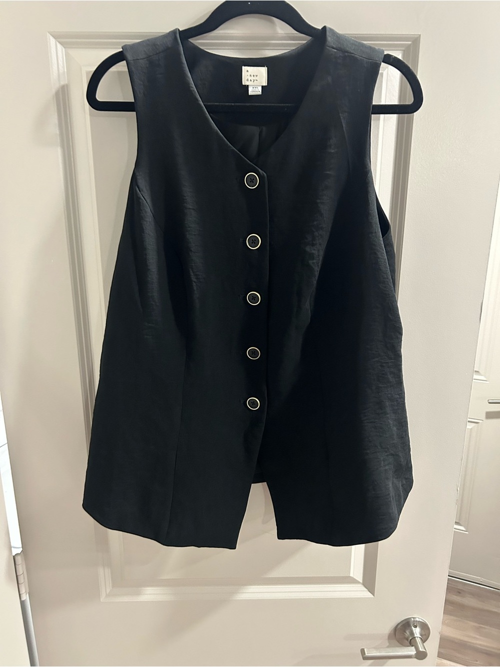 a new day Black Sleeveless Button-Front Tunic